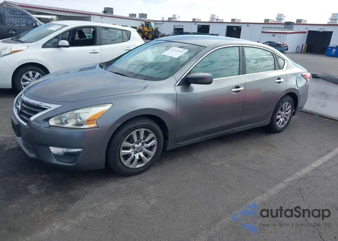 2015 Nissan Altima 2.5 S from USA, damaged, VIN 1N4AL3AP2FC435351